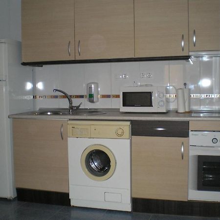 Apartamentos Turísticos Reyes Católicos Zaragoza Quarto foto